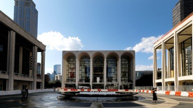 Polscy artyści z Metropolitan Opera na wystawie w Nowym Jorku