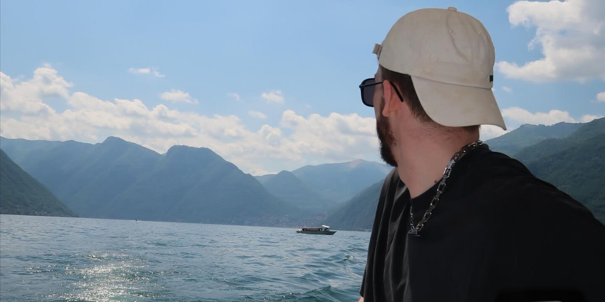 Niezpomniane chwile Tomasza Fornala nad jeziorem Como. 