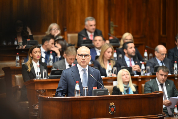 SKUPŠTINA BIRA NOVU VLADU SRBIJE Danas glasanje i polaganje zakletve (VIDEO)