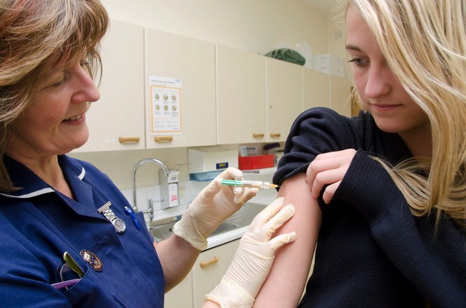 HPV vakcina u borbi protiv raka grlića materice foto:  DR P. MARAZZI/Sciencephoto 
