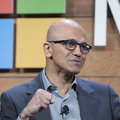 Prezes Microsoftu sprzeciwiał się zakupowi Nokii. Ale to on musi po nim sprzątać