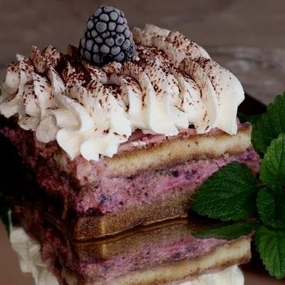 Tiramisu erdei gyümölccsel