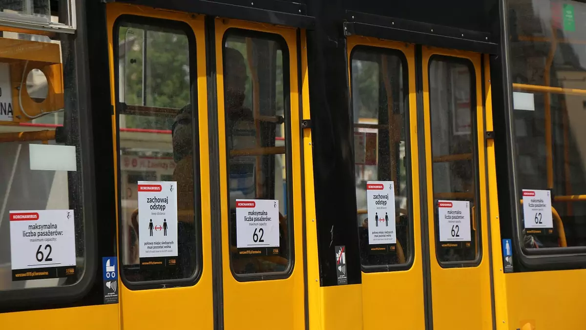 Nowe obostrzenia w transporcie publicznym