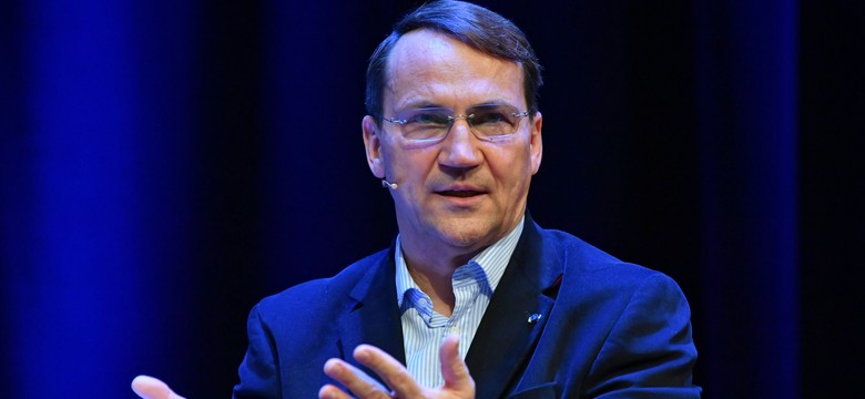 Sikorski: Zachód ma prawo dać Ukrainie głowice nuklearne