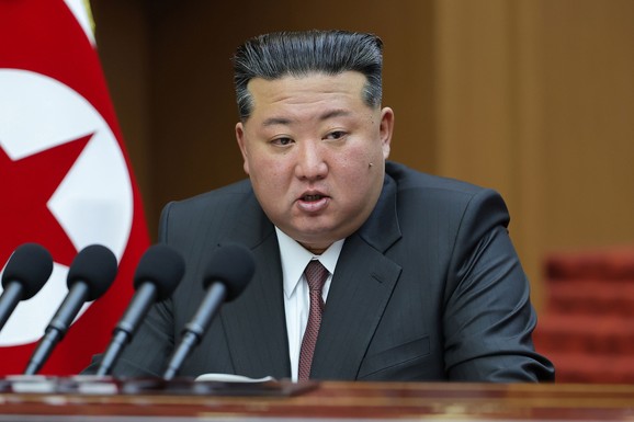"DRŽAVA RATA" Kim Džong Un se okomio na Japan: "Poražena azijska zemlja"