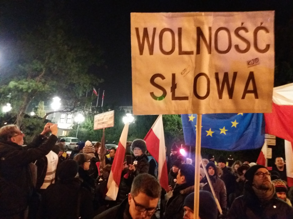 Protest pod Sejmem w Warszawie