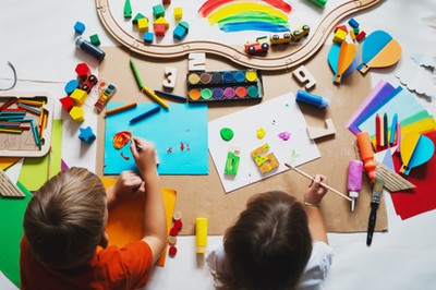 Metropolie chcą zmian w standardach dla placówek wsparcia dziennego