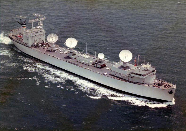 Okręt śledzący USNS Vanguard