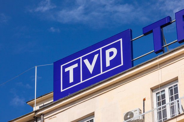 W siedzibie TVP przy Woronicza pojawili się politycy PiS oraz pracownicy Telewizji Polskiej