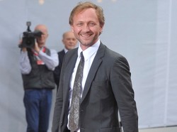 Maja Ostaszewska i Andrzej Chyra zagubieni na Mazurach