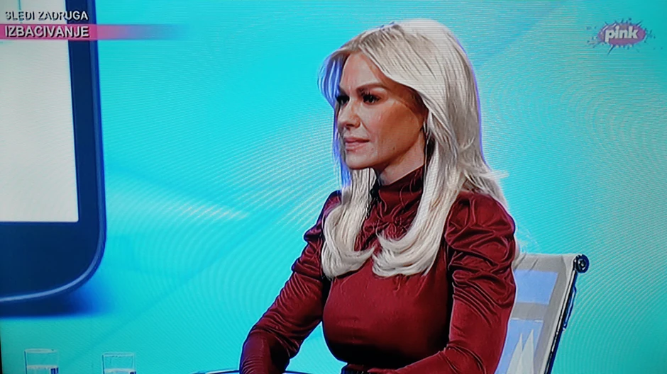 Nataša Bekvalac Hit tvit