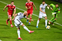 Trener Legii: Czerwona kartka i stracony gol doprowadziły do nerwowej końcówki