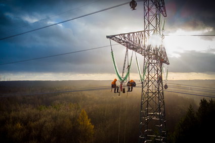 Gigantyczne inwestycje w sieci energetyczne. "Będziemy się zadłużać"