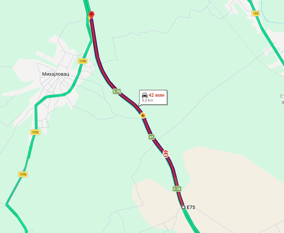 Kolona oko 5km na auto-putu kod Mihajlovca