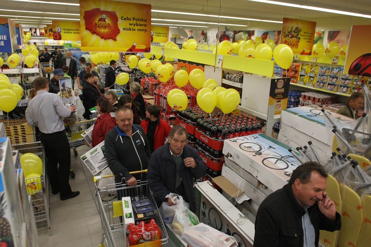 Otwarcie 2000. sklepu Biedronka w Polsce