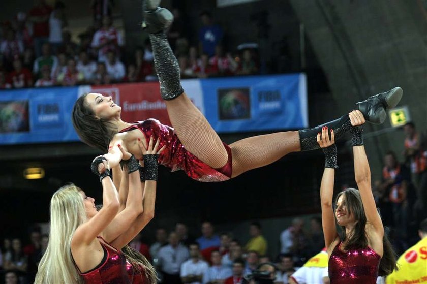 Seksowne cheerleaderki na Eurobaskecie!