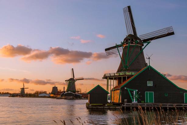 Średni majątek mieszkańca Holandii był ponad 4,5 razy wyższy niż w Portugalii