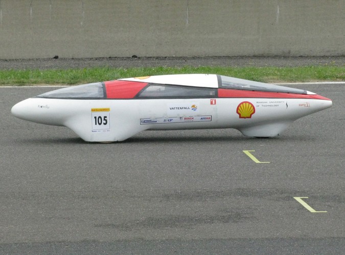 Kropelka, czyli pojazd zbudowany przez członków Studenckiego Koła Aerodynamiki Pojazdów PW.