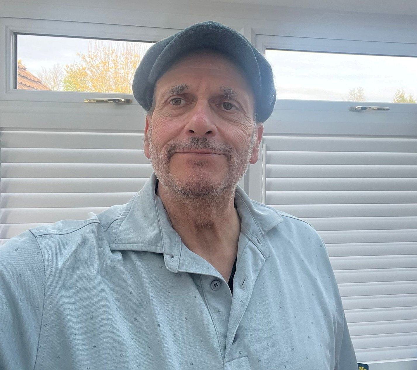 Lawrence Fox prekonal rakovinu pankreasu v 4. štádiu. 