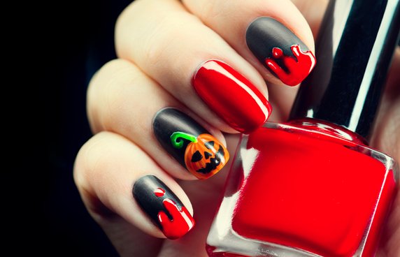 Manicure na Halloween - dynia