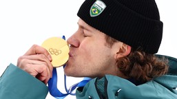brazylijczyk zdobył złoty medal na... zimowych igrzyskach olimpijskich. wygrał slalom gigant