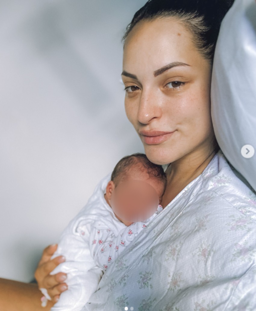 Andrijana sa ćerkom