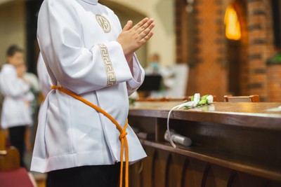 Pierwsza komunia 2023. Ile dać w kopercie?