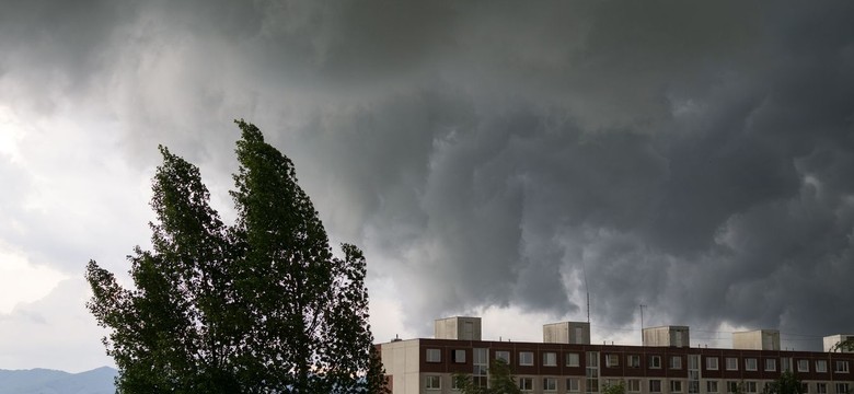 Niebezpiecznie w ciągu najbliższych godzin. Alerty IMGW dla połowy Polski