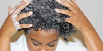 3 Myths About Washing Your Hair With Cold Water