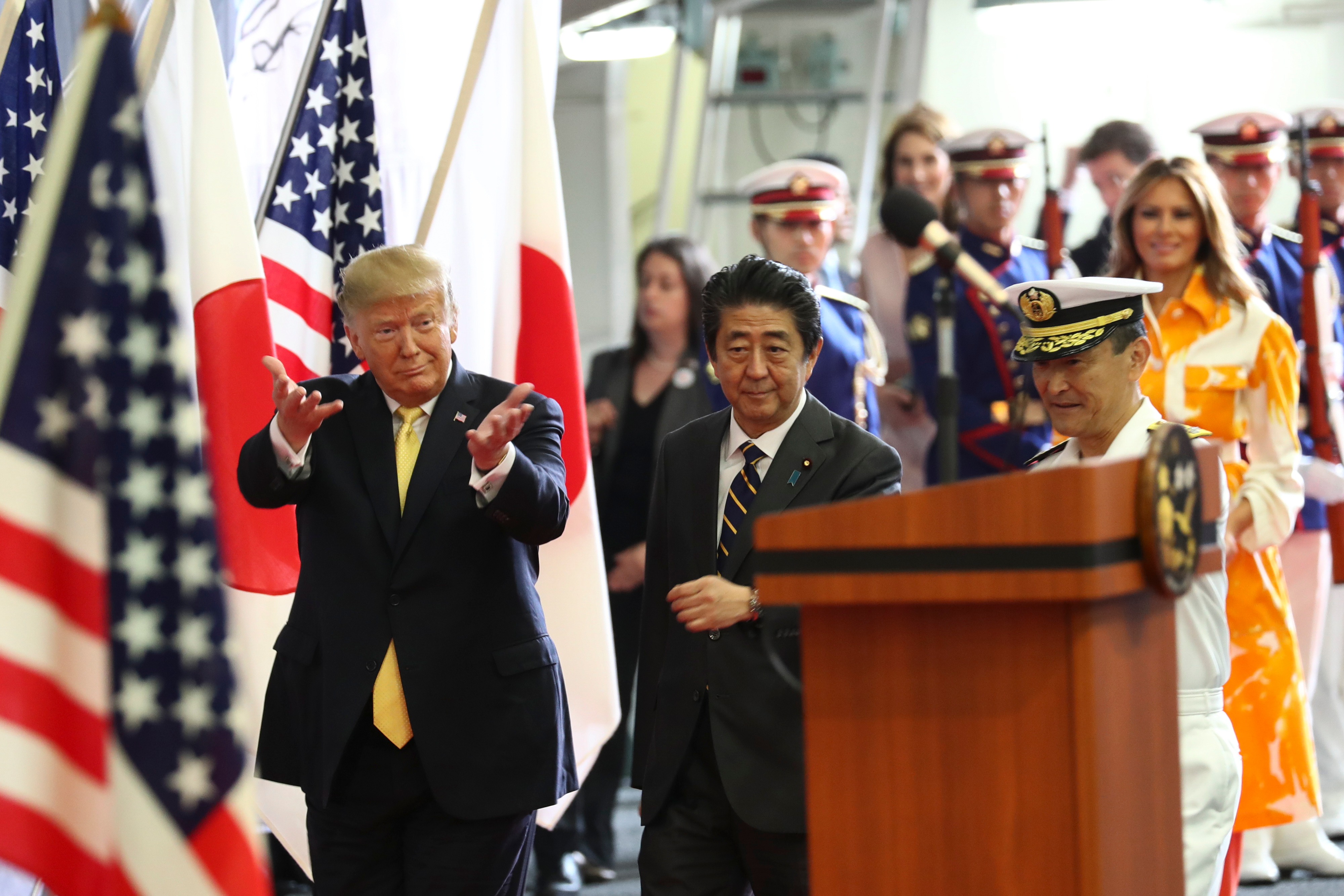 Goldene Golfbälle: Japan überschüttet Trump mit Geschenken