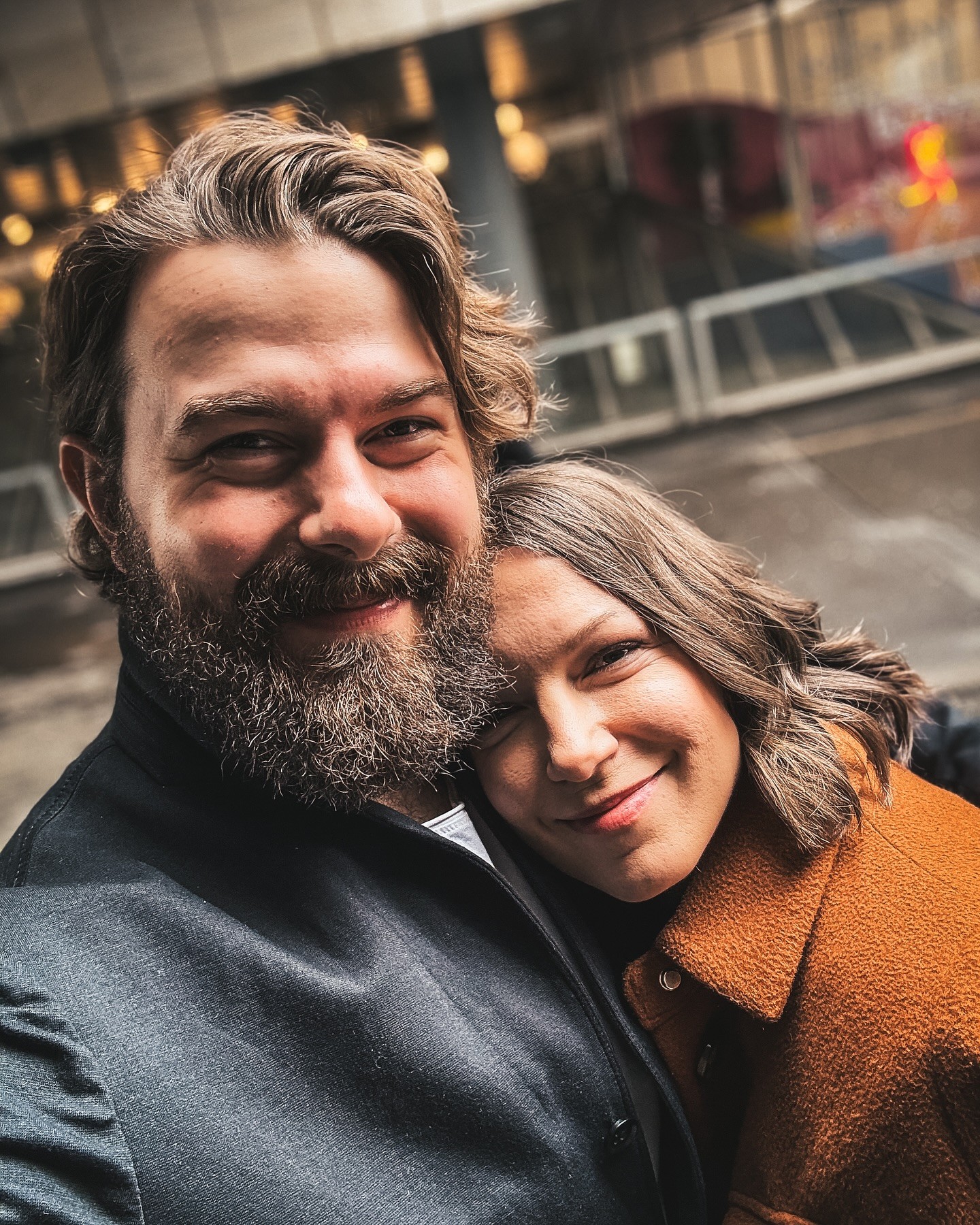 Herec Richard Autner a speváčka Zuzana Smatanová.