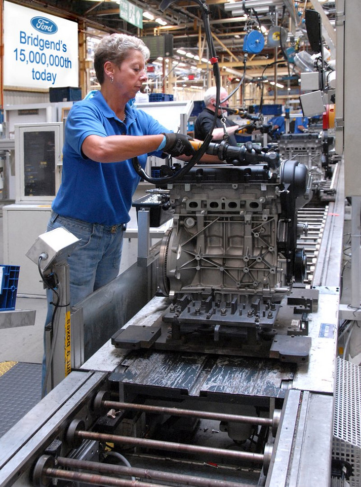 Ford: w Bridgend wyprodukowano 15 mln silnik