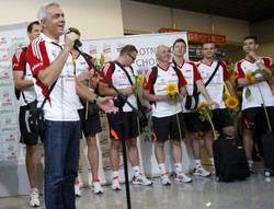 Powitanie siatkarzy. Zagłuszyli przemówienie Komorowskiego