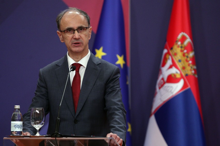 "Za sve fakultete u Srbiji su dodeljene kvote na osnovu prošlogodišnjih kvota, osim za tri fakulteta koja se nalaze u okviru Univerziteta u Beogradu i Univerziteta umetnosti u Beogradu"