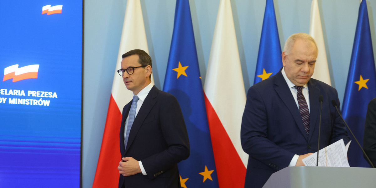Premier Mateusz Morawiecki i wicepremier Jacek Sasin to najbardziej wpływowe osoby jeśli chodzi o obsadę stanowisk w państwowych spółkach