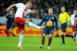 W nowych koszulkach Polacy zagrali po staremu. Porażka 0:1 ze Szkocją