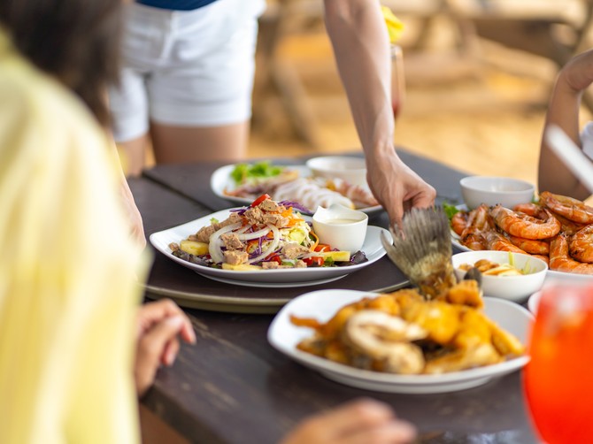 Nutricionisti savetuju da tokom leta prednost date lakšim obrocima