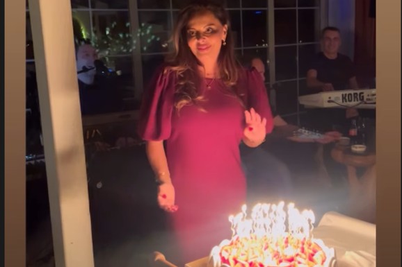 "ZALJUBLJEN U TEBE" Lukas napravio lom na rođendanu kod bivše žene! Sonja Vuksanović slavila do jutra, sve se orilo - Isplivali snimci sa INTIMNOG SLAVLJA