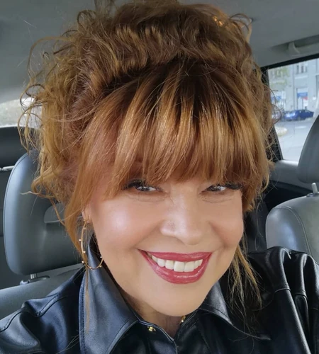 Mia Begović