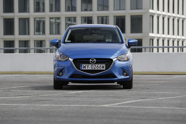 Wygodnie, ale drogo - test Mazdy 2 1.5 Skyactiv-G