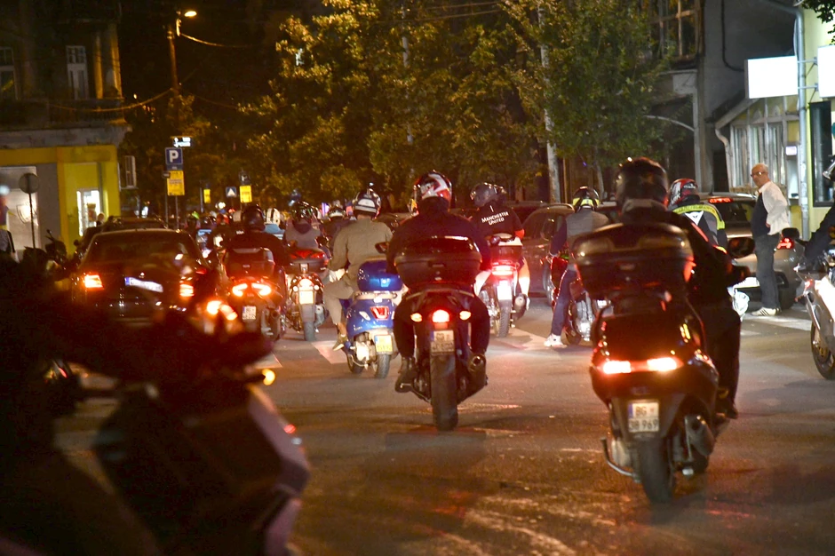 Skup bajkera, Kalenić pijaca