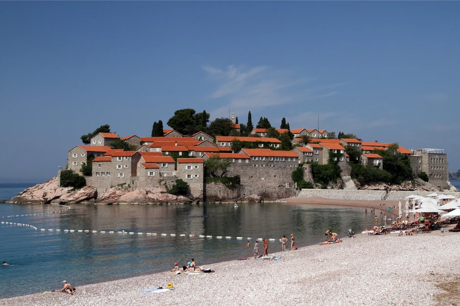 Otvoren Sveti Stefan
