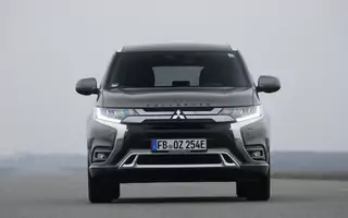 Mitsubishi wycofuje się z Europy. Afryka, Ameryka i Azja ważniejsze 