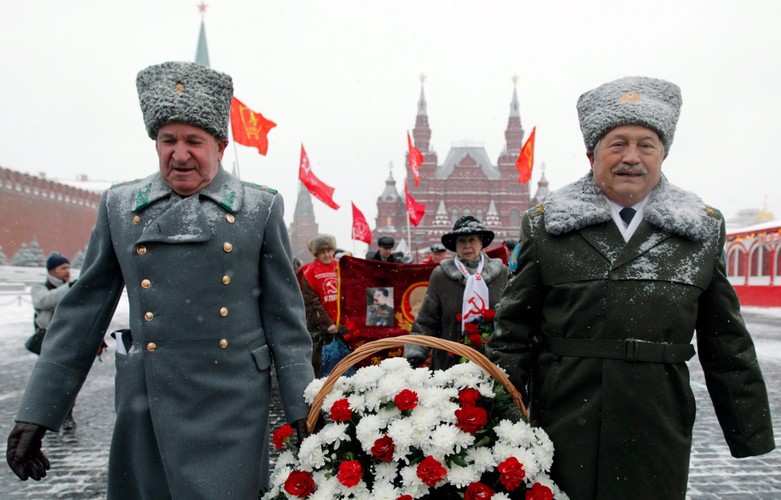 Wieńce na Placu Czerwonym z okazji urodzin Stalina
