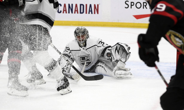 Bramkarz Los Angeles Kings Jonathan Quick (C)