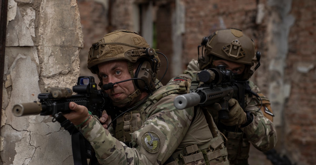 Idą po cichu, zajmują wieś za wsią. Ujawniono efekty ukraińskiego kontrnatarcia