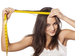 Włosy nie chcą rosnąć dość szybko? Oto najczęstsze przyczyny tego problemu