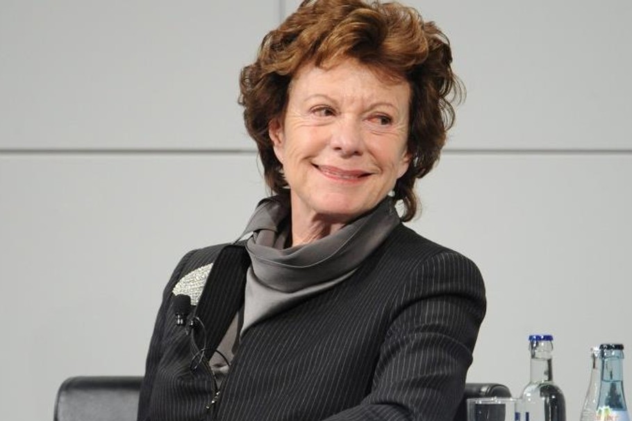 neelie kroes