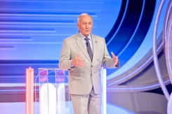 Strasburger dostał wyjątkowy prezent od córki. Mówi, że drży o nią z niepokoju