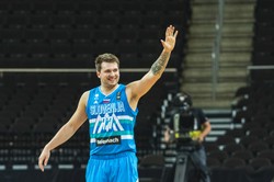 Luka Doncic z nowym kontraktem o wartości 207 milionów dolarów